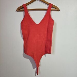 NWT BY TOGETHER RIBBED V NECK RED/ORANGE TANGERINE TANK BODYSUIT SIZE M/L